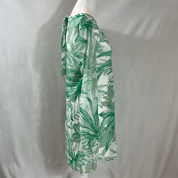 BCBG Dress Size XS Green and White Floral Print - Picture 4 of 11